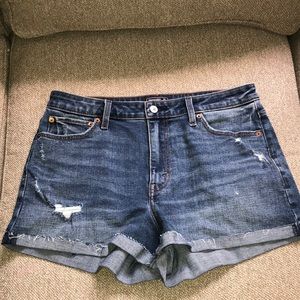 Abercrombie and Fitch high rise stretch denim shorts size 12/31